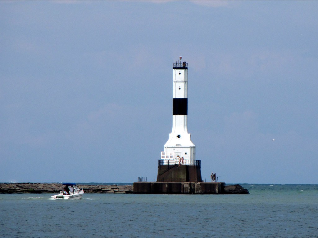Conneaut West Breakwater Lighthouse, Conneaut, Ohio (OH) Flickr