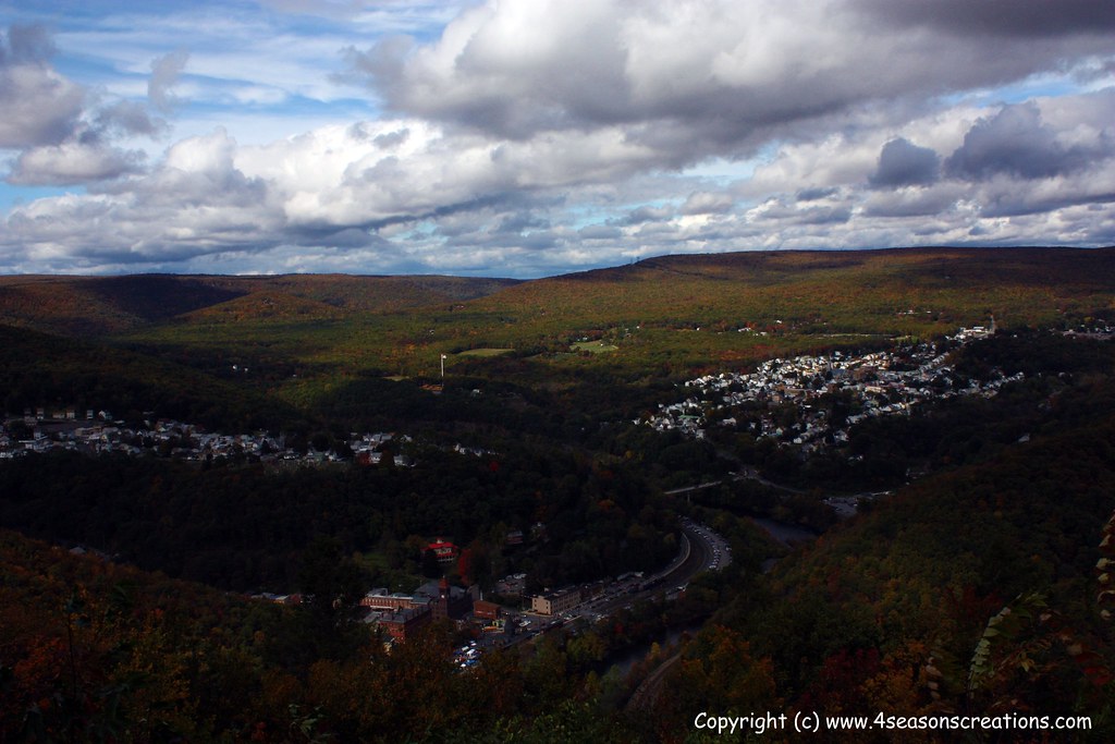 Jim Thorpe PA Took lots of great photos from an overlook! Holly