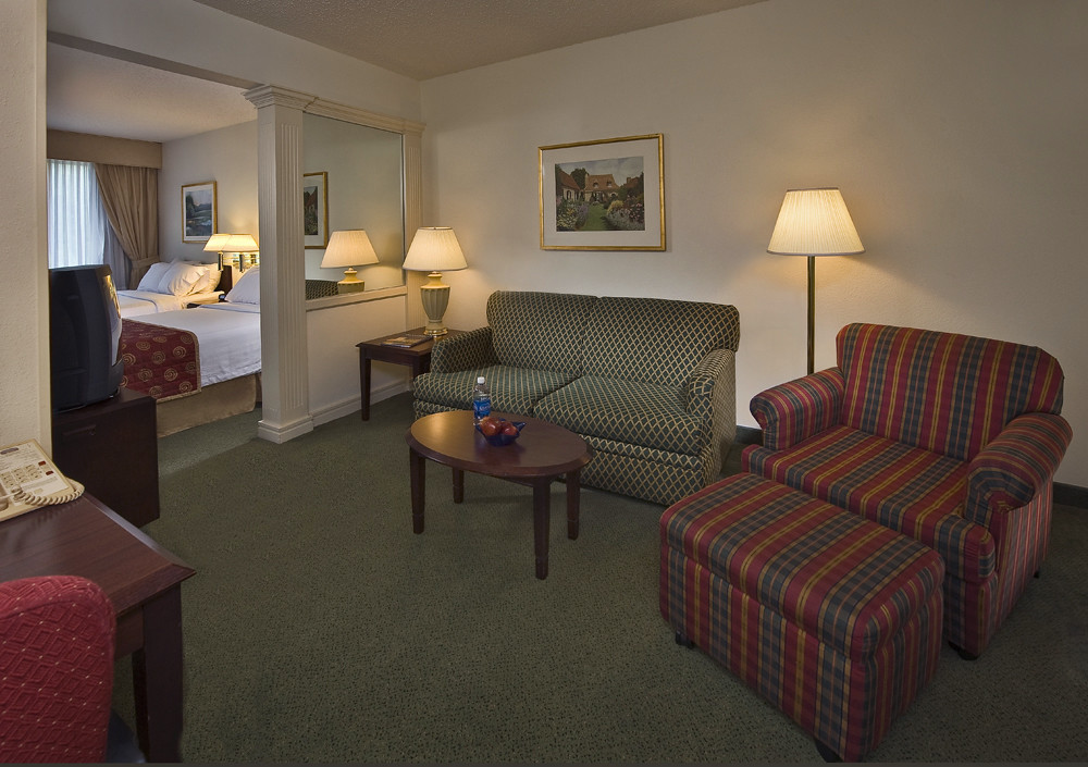 Hotel near Kings Dominion Comfortable and spacious, studio… Flickr