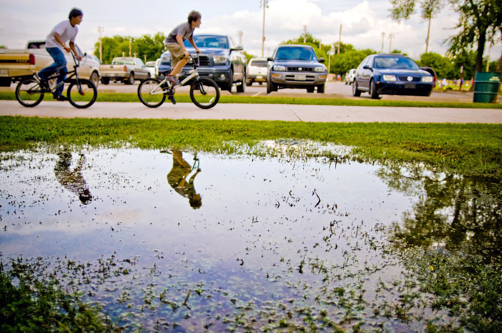 Bikes on Stillwater seen here zachgray.me/2009/08/28/bike… Flickr