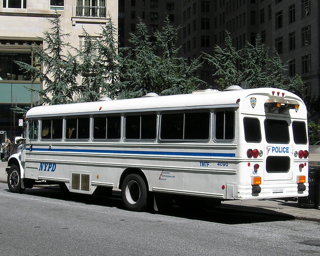 PCAR NYPD Police Bus, West Side, New York City Broadway at… Flickr
