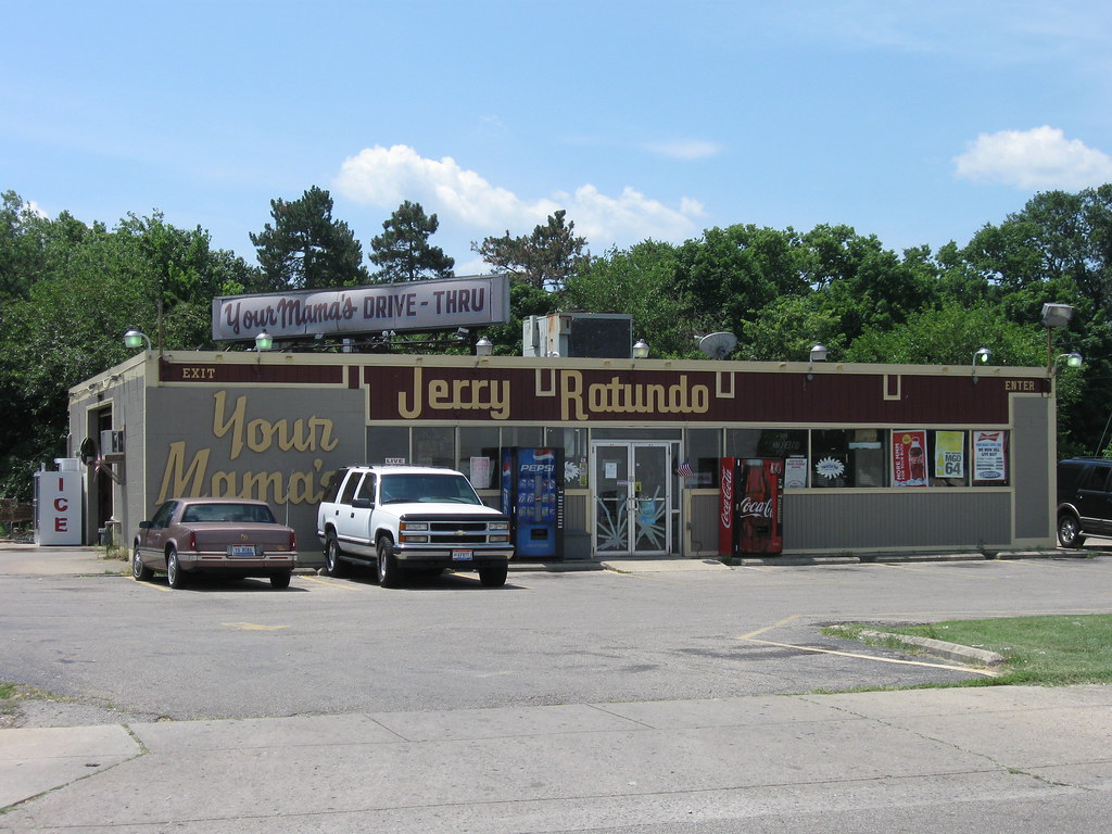Your Mama's Drive Thru, Hamilton, Ohio Apparently, your ma… Flickr