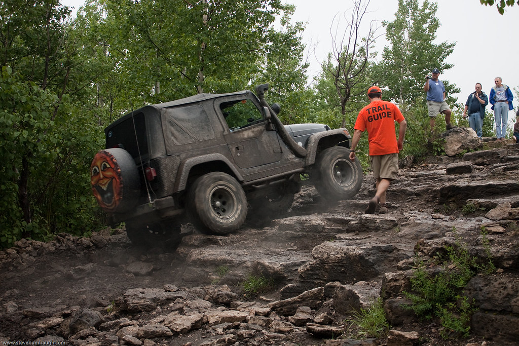 Drummond Island Jeep Jamboree 2009 The "modified" group dr… Flickr
