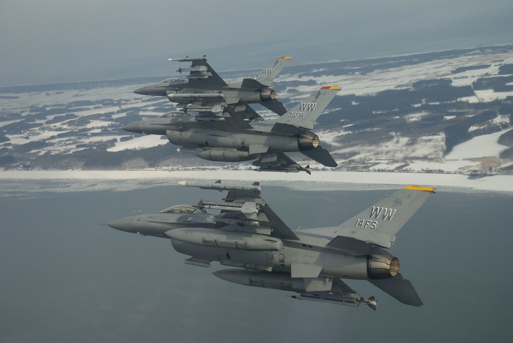 080206F0000F209 MISAWA AIR BASE, Japan F16 fighter … Flickr