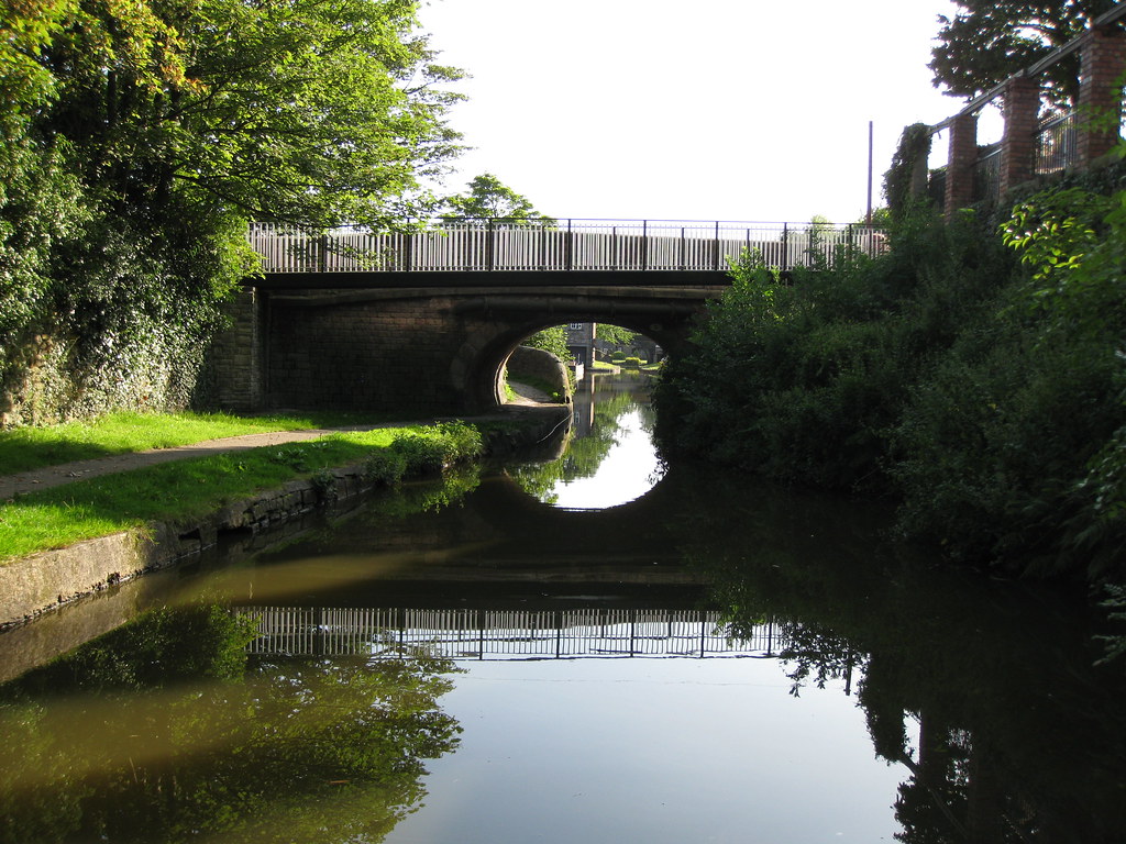 Church Lane Bridge, Macclesfield Canal, Marple David Jones Flickr