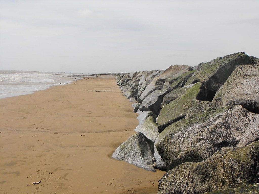 Sea wall, Dymchurch ephemerol Flickr