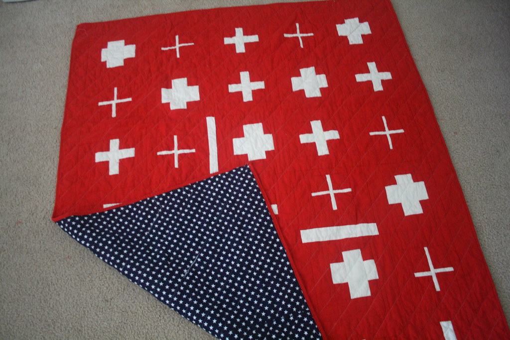 Swiss Cross Quilt with Navy Backing Finally finished! Swis… Flickr