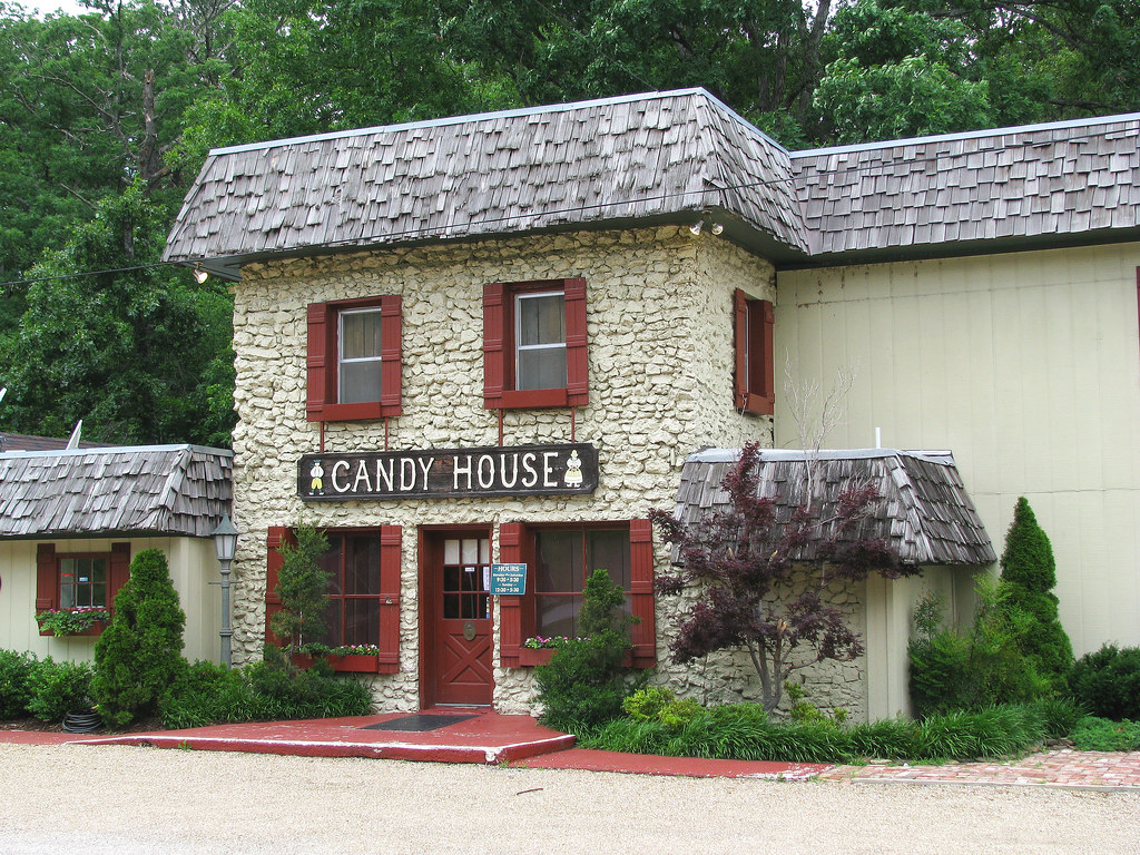 29d Joplin MO Richardson's Candy House 02 John Hagstrom Flickr