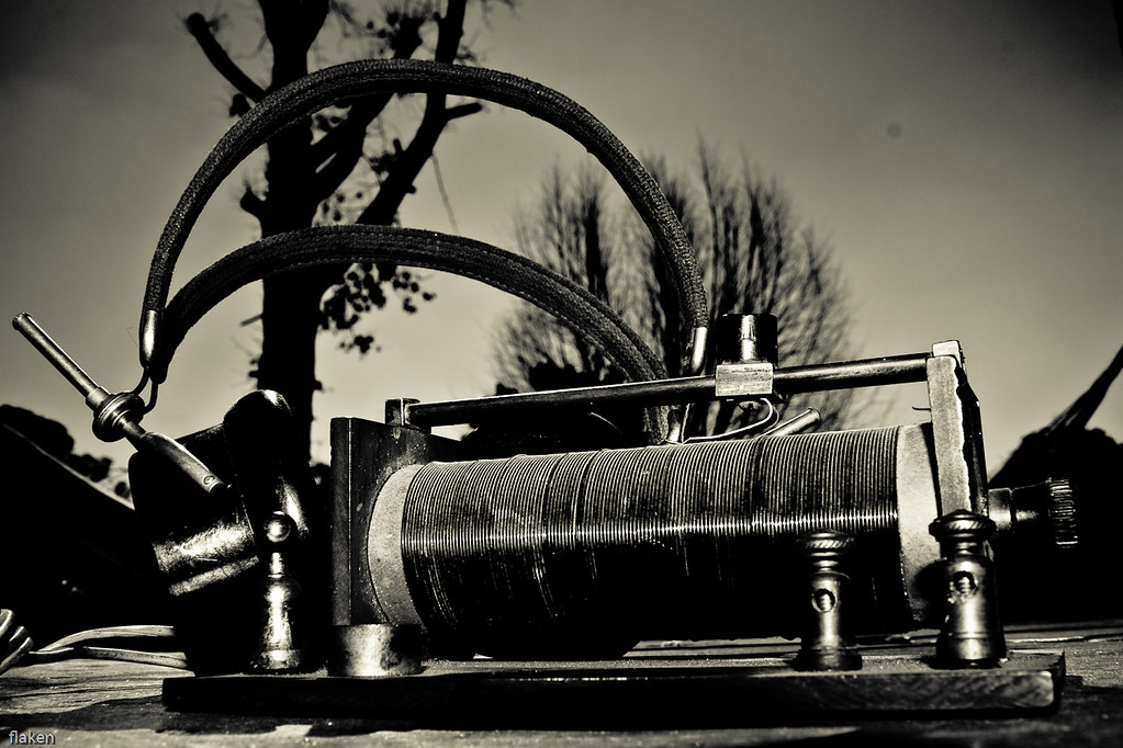 Radio GALENA Antigua maquina de radio Galena, creo haber e… Flickr