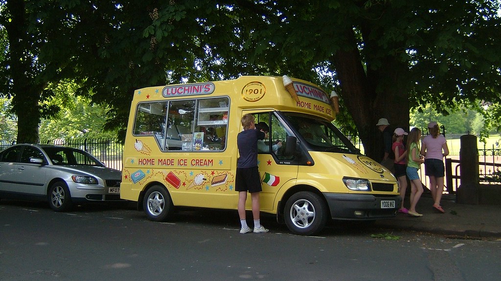 Luchini's Ice Cream Van, Keswick May 2009 sam n bart Flickr