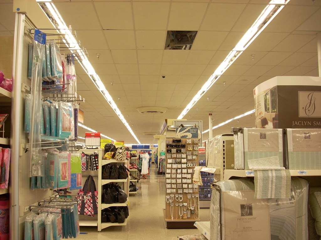 Big Kmart interior Big Kmart 7259 (101,458 square feet) 1… Flickr