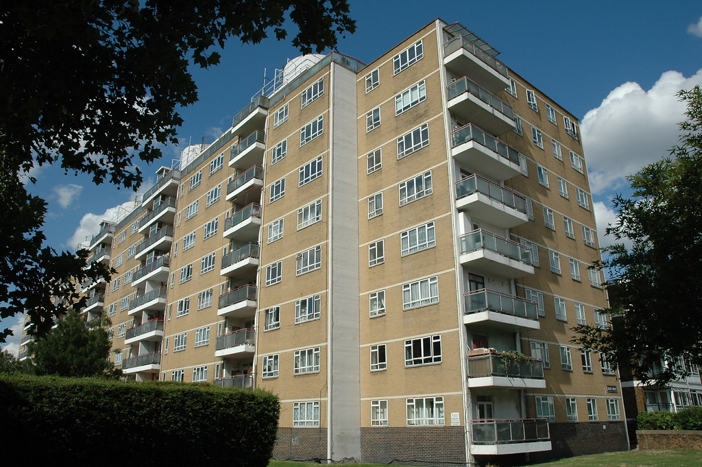 Churchill Gardens Estate SW1 Keats House, Churchill Garden… Flickr