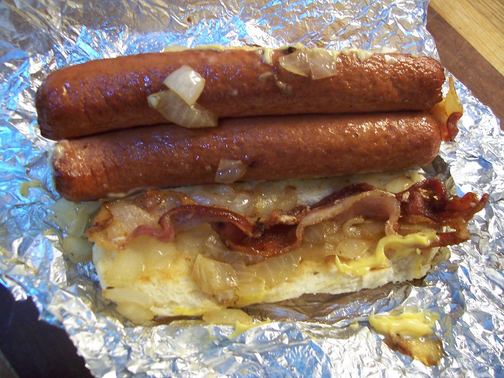 Five Guys Bacon Cheese Hot Dog Our visit to Five Guys Burg… Flickr