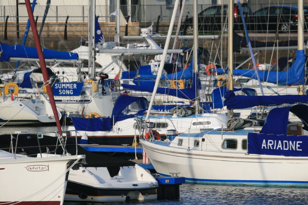 IMG_1356 Ardrossan Marina Llanthony, and Hugo Boss yacht… Flickr