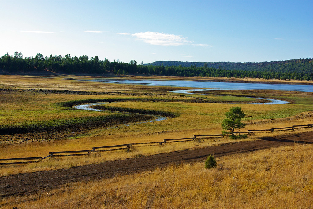 Lower Lake Mary Water naturally snakes through the path of… Flickr
