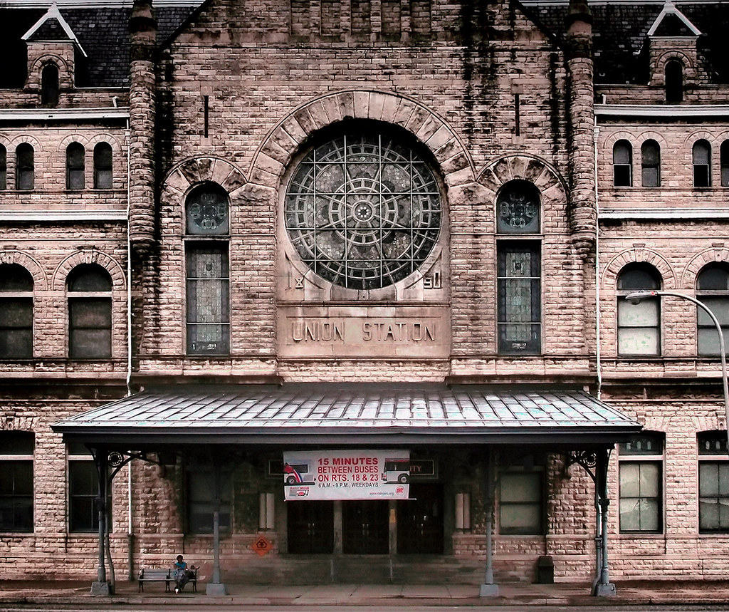 Union Station, Louisville, KY Designed by F. W. Mobray, ch… Flickr