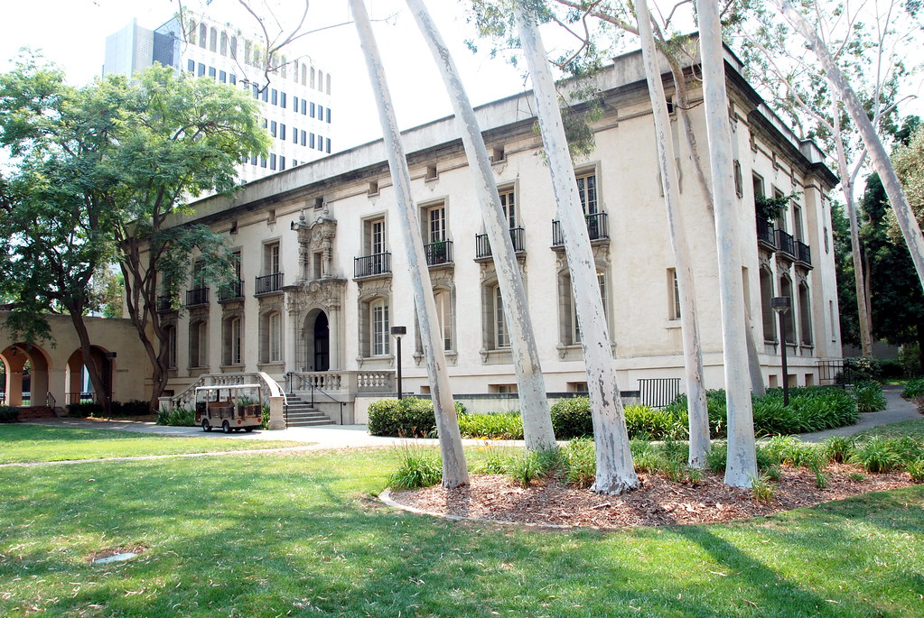 Cal Tech, Parsons Gates Hall of Administration, Bertram G. Goodhue