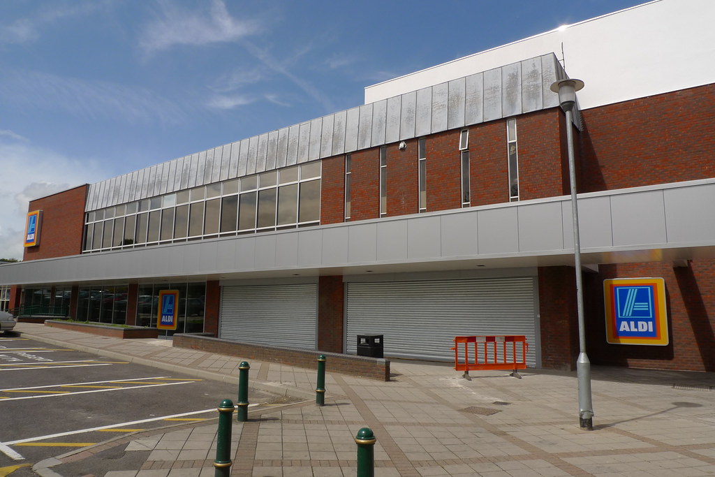 Bracknell's Unopened Aldi This is in Birch Hill on the for… Flickr