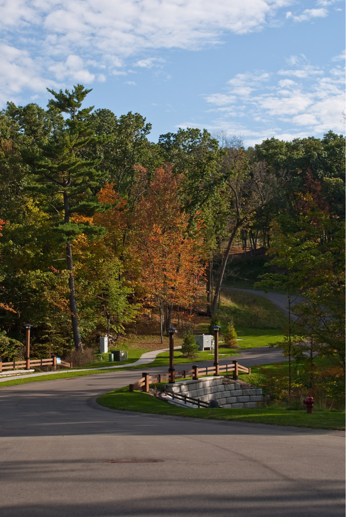 River Bluffs, Rockford, MI Bridge 2 River Bluffs Flickr