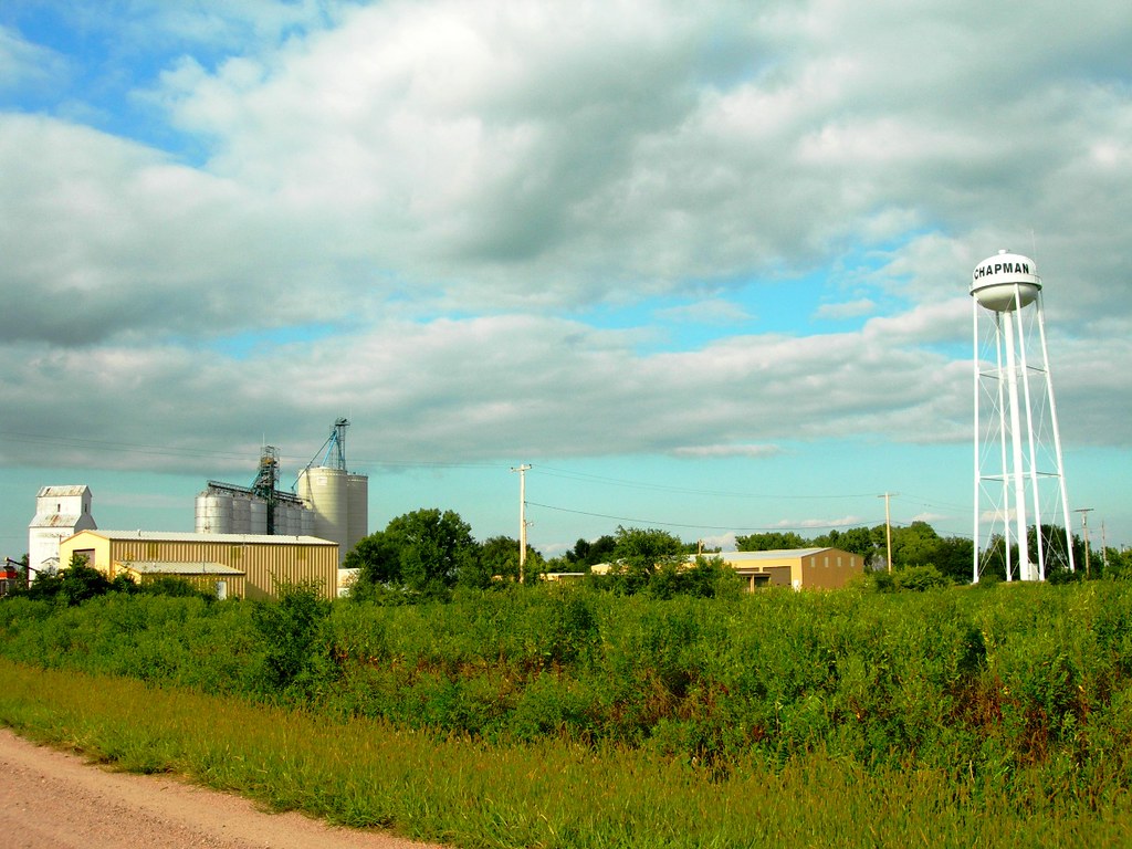 chapman Chapman, Nebraska, with water tower and grain elev… Flickr