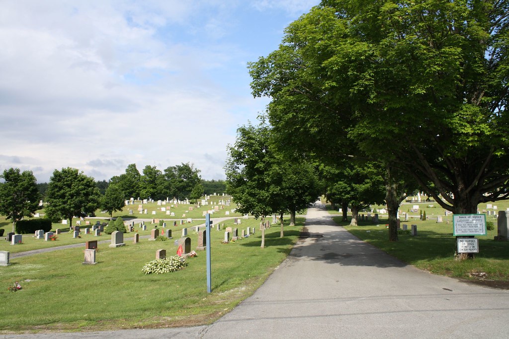 Town of Upton Lakeview Cemetery kfergos Flickr