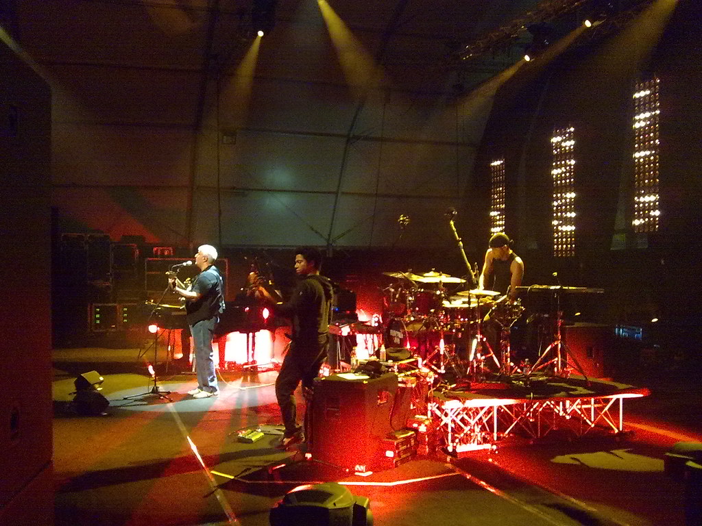 Pino Daniele Electric Jam '09 European Tour 17072009 Vil… Flickr