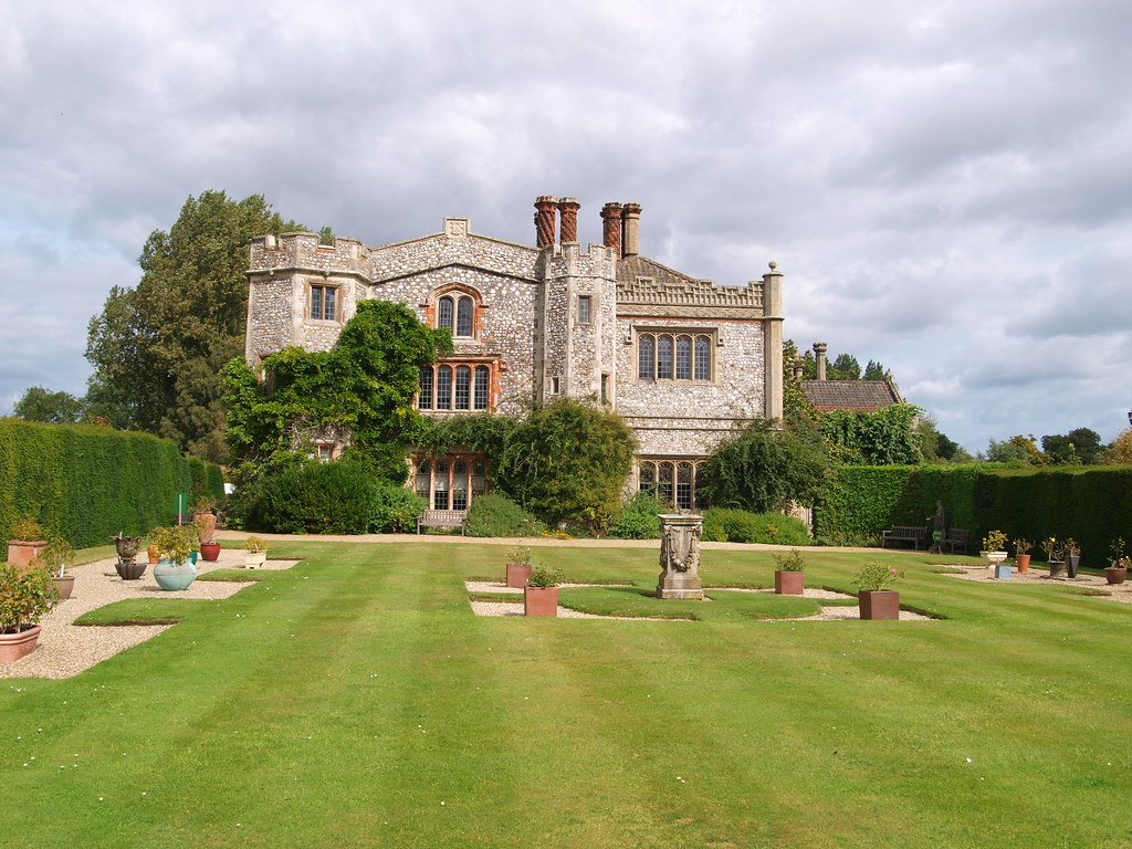 Mannington Hall I was very lucky to read that this Hall is… Flickr
