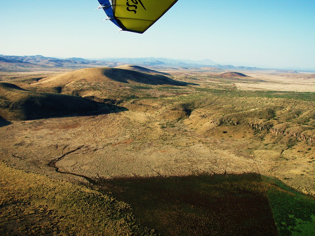 Paramore Crater Looking southeast into the 400 ft deep Par… Flickr