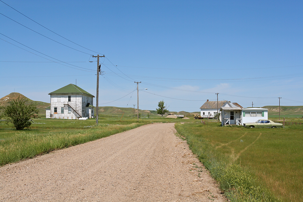 Dalveview Road Redstone, MT A view down Daleview Road in… Flickr