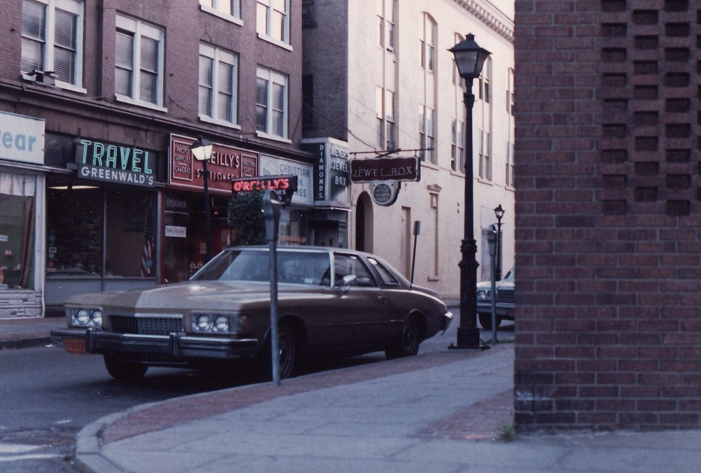 UPTOWN KINGSTON NY IN JUNE 1984 A 1974 Buick Riviera on Jo… Flickr