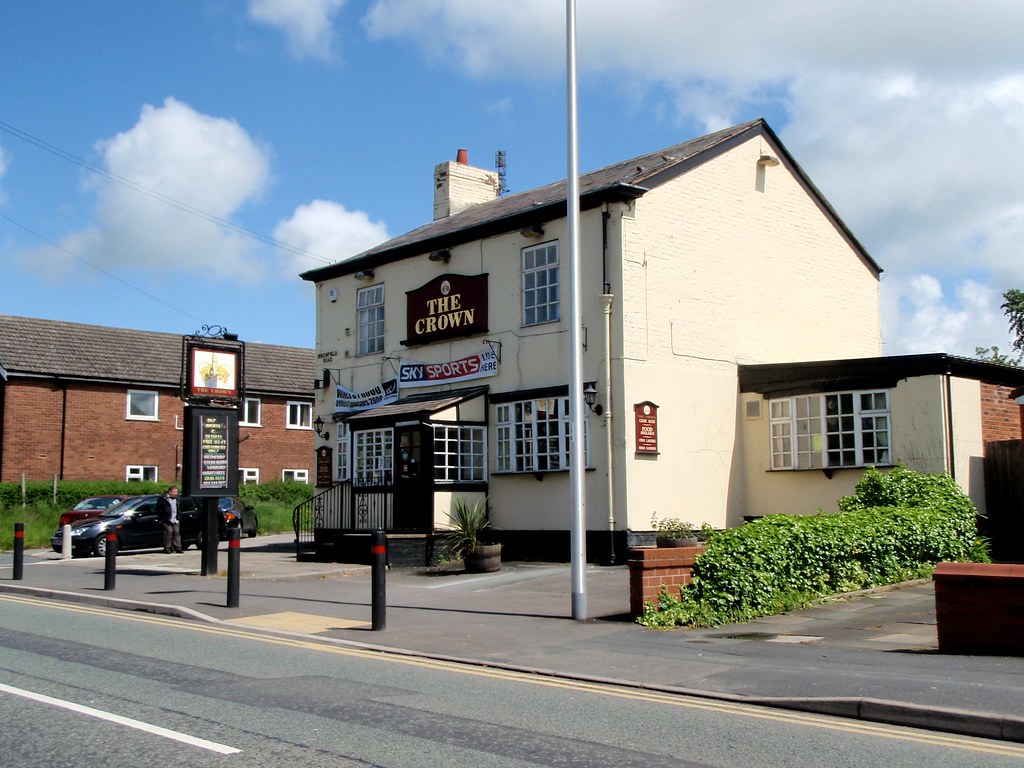 The Crown Widnes Birchfield Road. garstonian Flickr