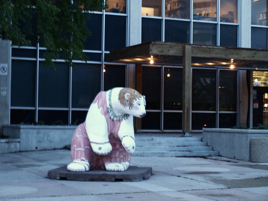 polar bear art Winnipeg Manitoba blurry, tried to take pic… Flickr