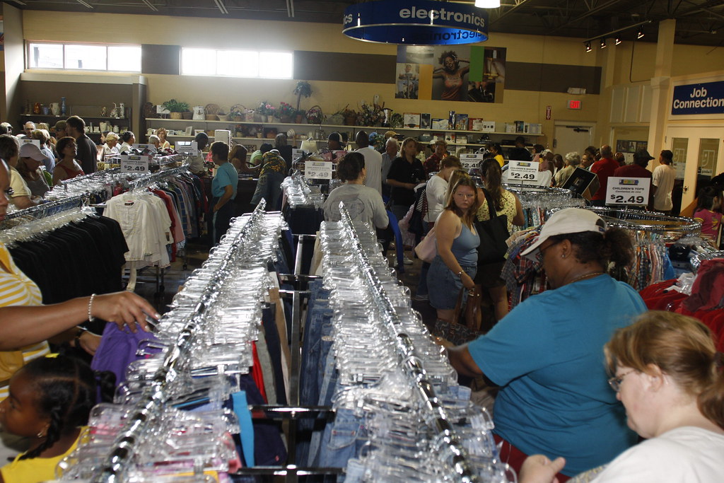 Concord Grand Opening Goodwill store opening in Concord, N… Flickr