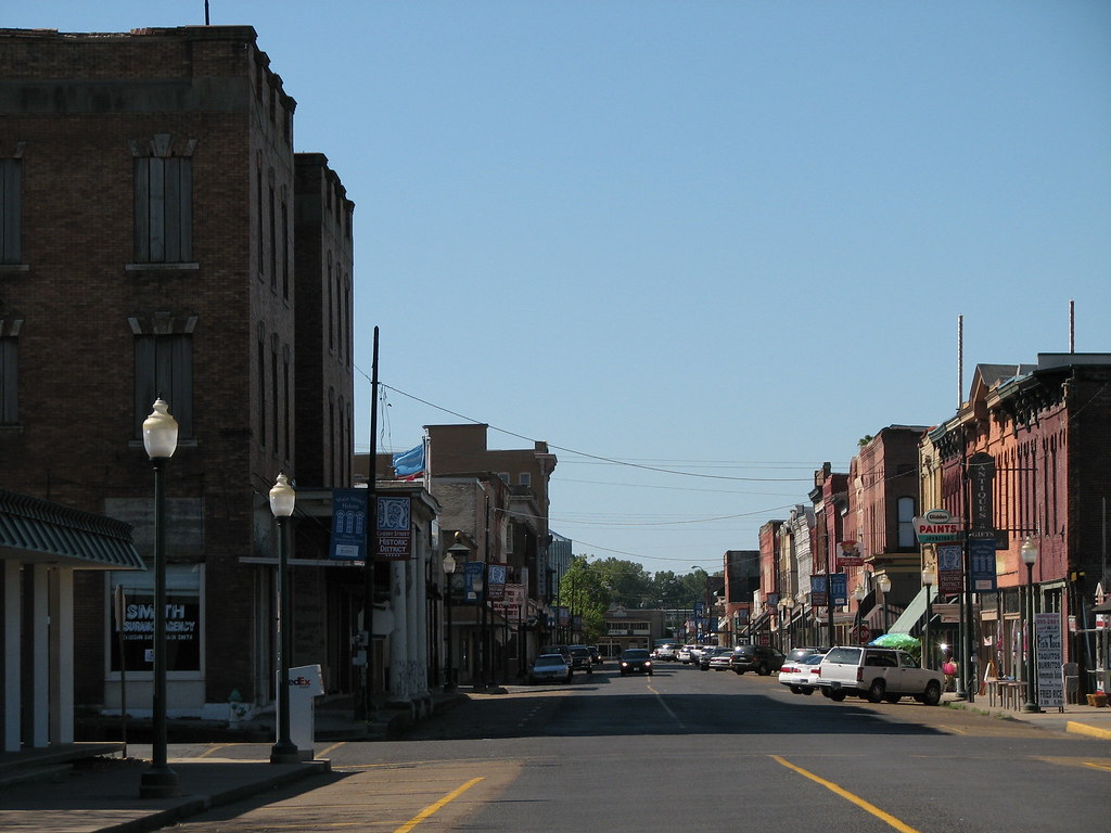 Downtown Helena Helena, Arkansas is an interesting old riv… Flickr