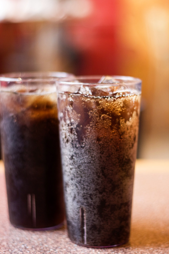 Root beer and Coke Bueno Y Sano fireflyzephyr.livejourna… Flickr