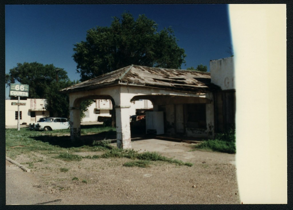 66 Courts and Gas Station in Groom TX One of the many grea… Flickr
