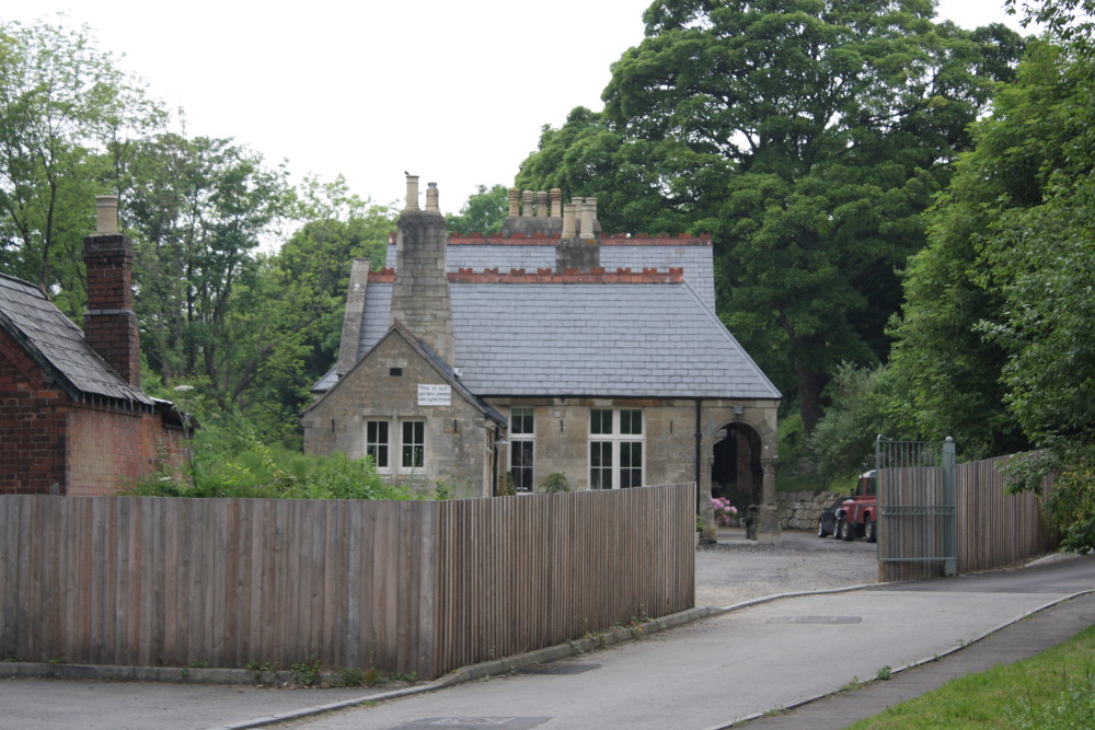 Railway Station, Nailsworth, now a private house Cribbed f… Flickr