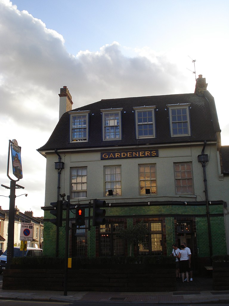 Gardeners Arms, Southfields, London SW18 Young's pub, just… Flickr