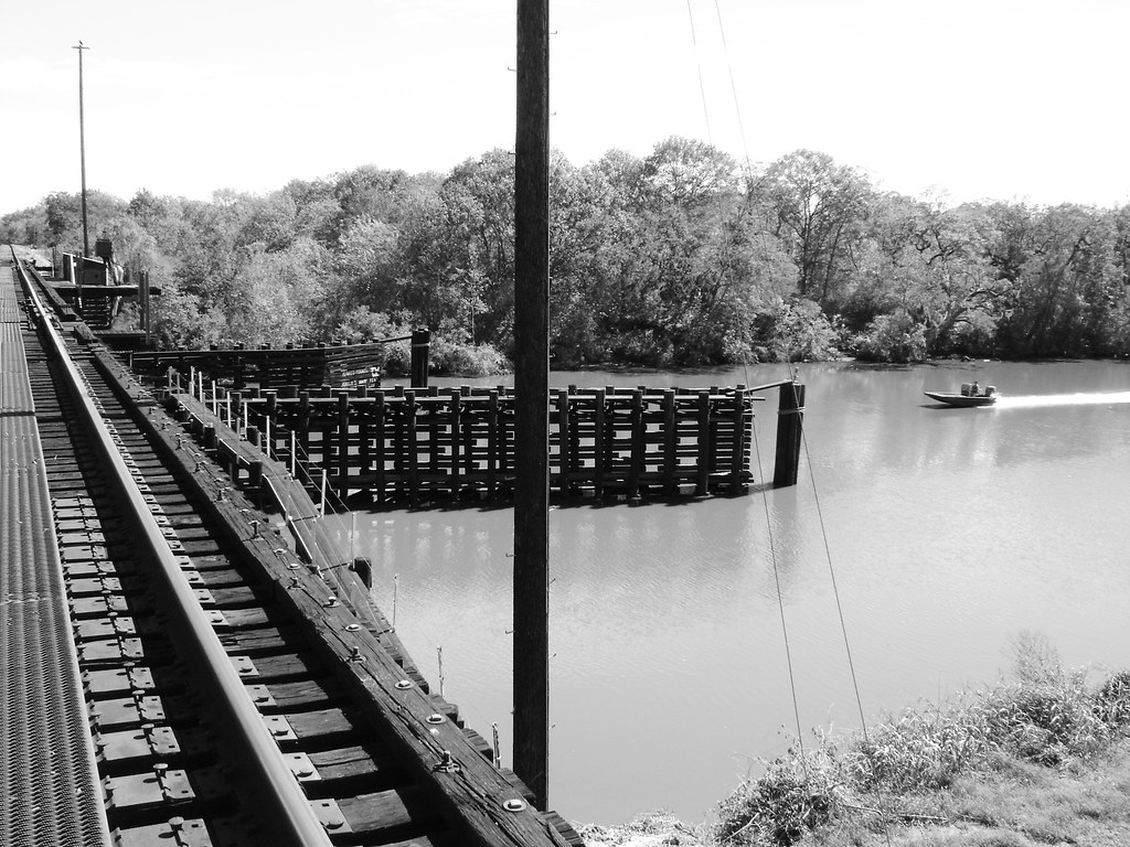 Swing Railroad Bridge over San Bernard River, Brazoria, Te… Flickr