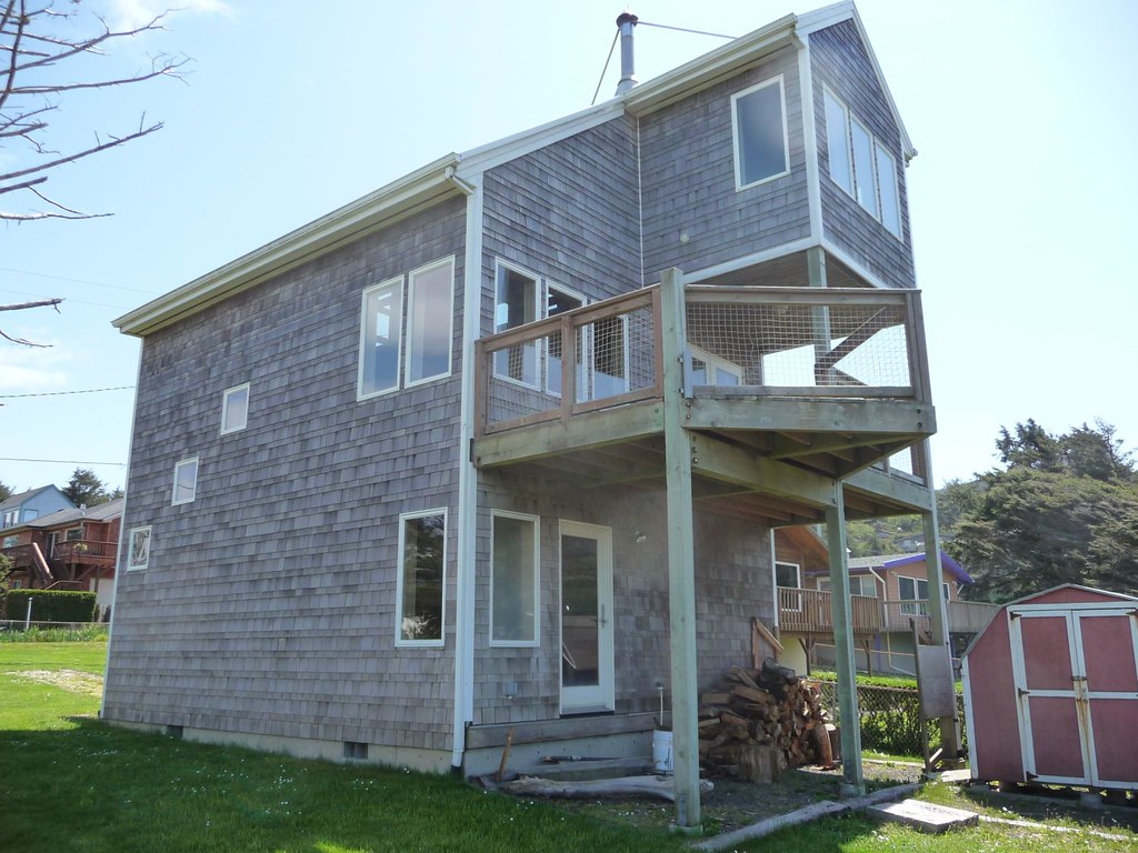 Cape Meares, Oregon House Here is a picture of our Cape Me… Flickr