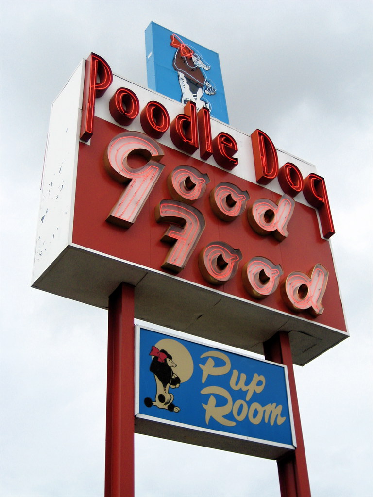 Poodle Dog Restaurant, Fife, WA Poodle Dog Restaurant, 152… Flickr