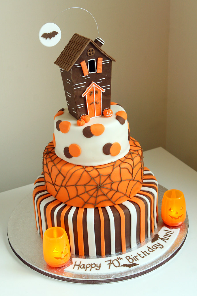 Halloween Cake I had my first proper cake order up til n… Flickr