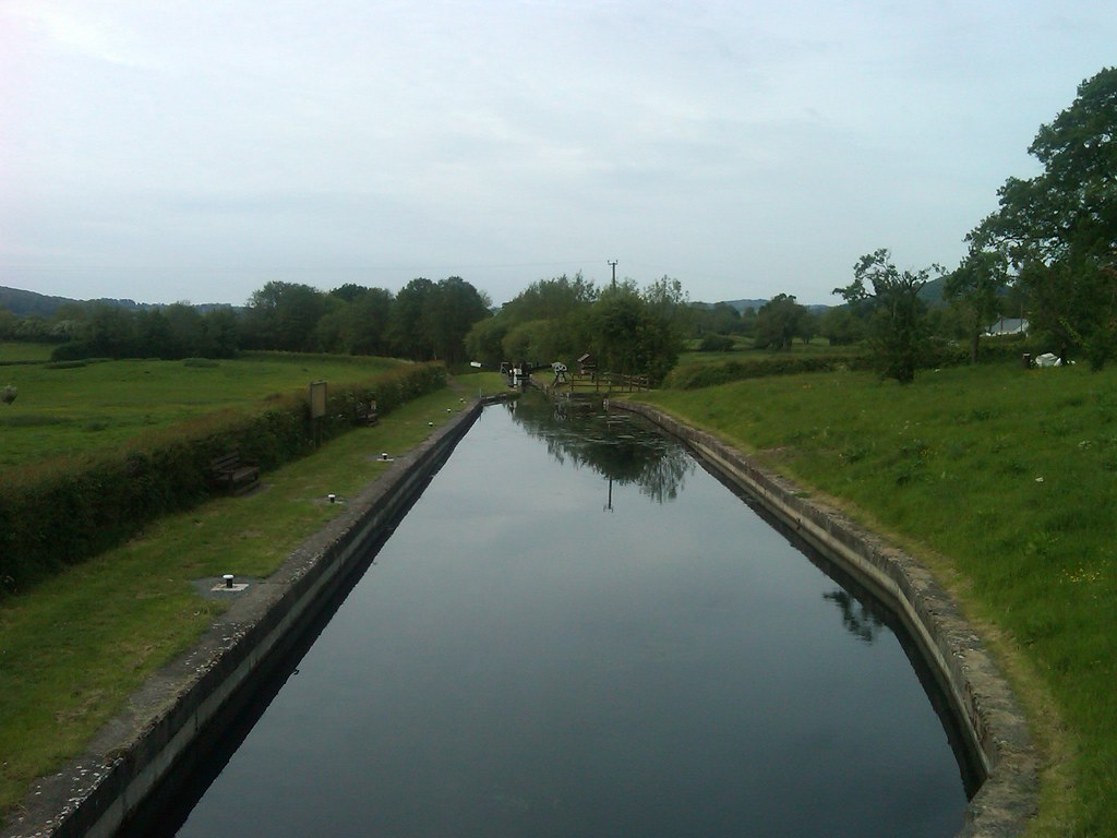 Burgedin locks, near Guilsfield, Powys Taken on BlackBerry… Flickr