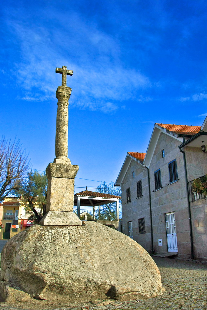 Cruzeiro de Gandufe Portugal See where this picture was … Flickr