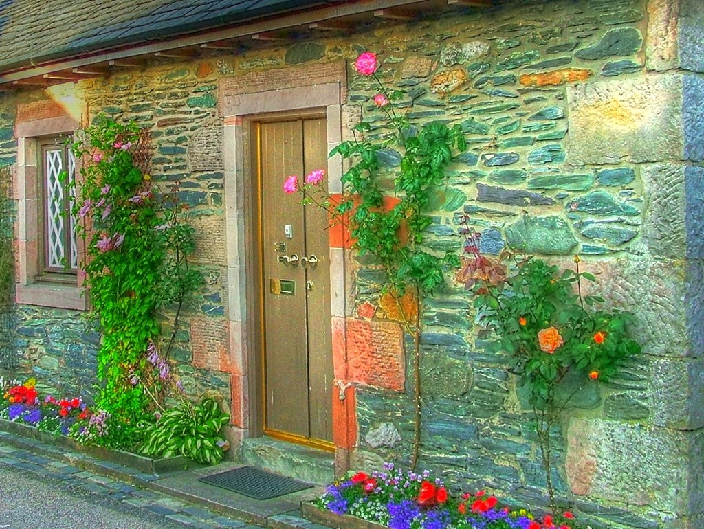 Cottage, Luss, Scotland This is my first successful(?) att… Flickr