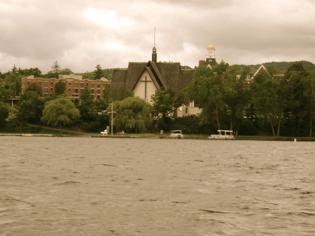 Lakeside Church thurber11 Flickr