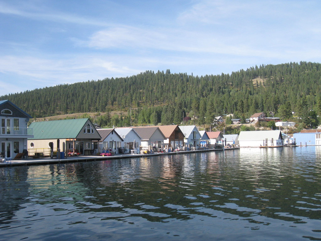 Floating houses in Bayview idaho.retired Flickr