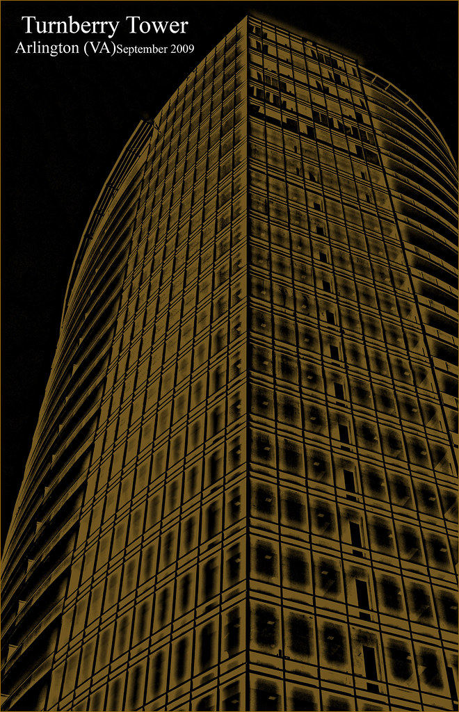 Turnberry Tower Arlington (VA) Image by Ron Cogswell on… Flickr