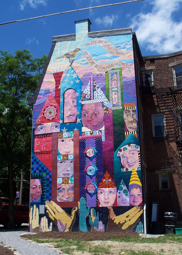 OH Cincinnati Mural 4 Colorful mural in the Price Hill a… Flickr