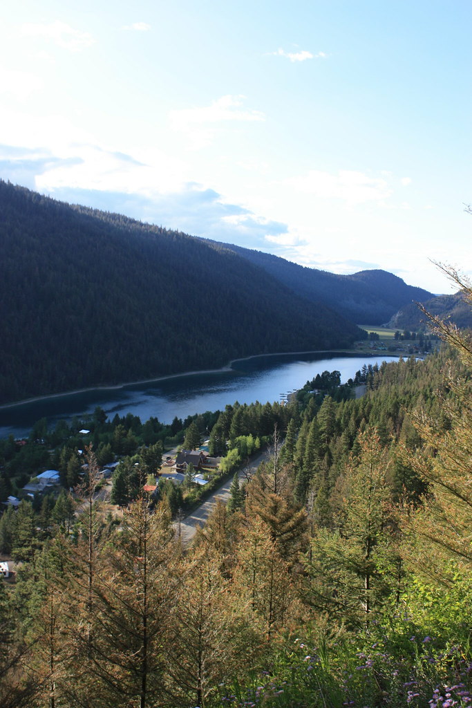 Allison Lake Area The view of the lake from above. ycatbus Flickr
